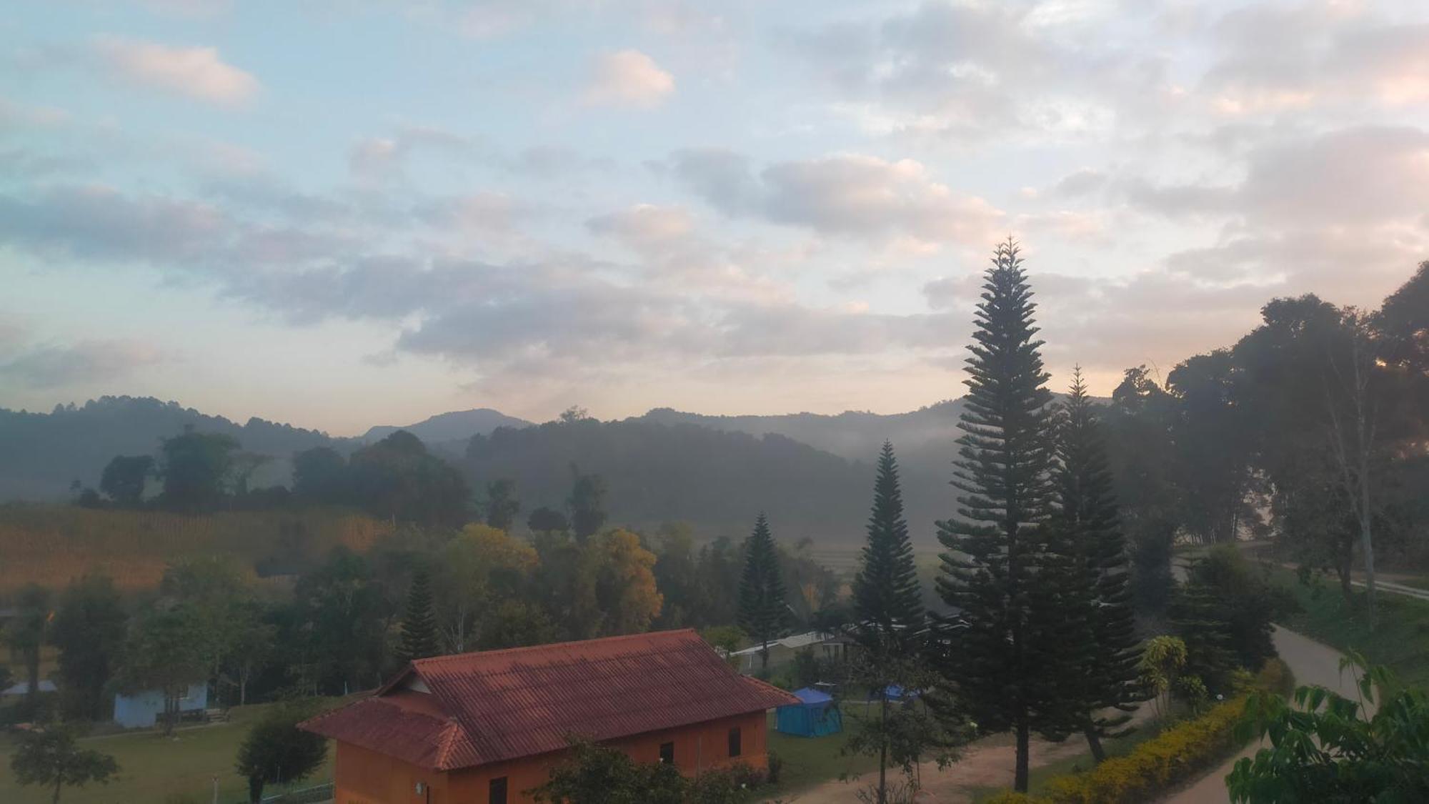 Mong Homestay Resort Pang Ung Exteriör bild
