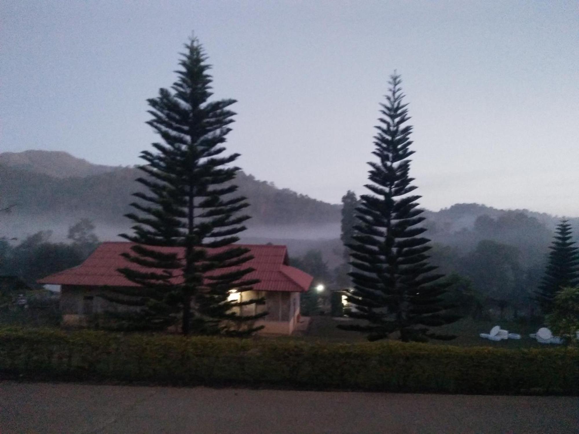 Mong Homestay Resort Pang Ung Exteriör bild
